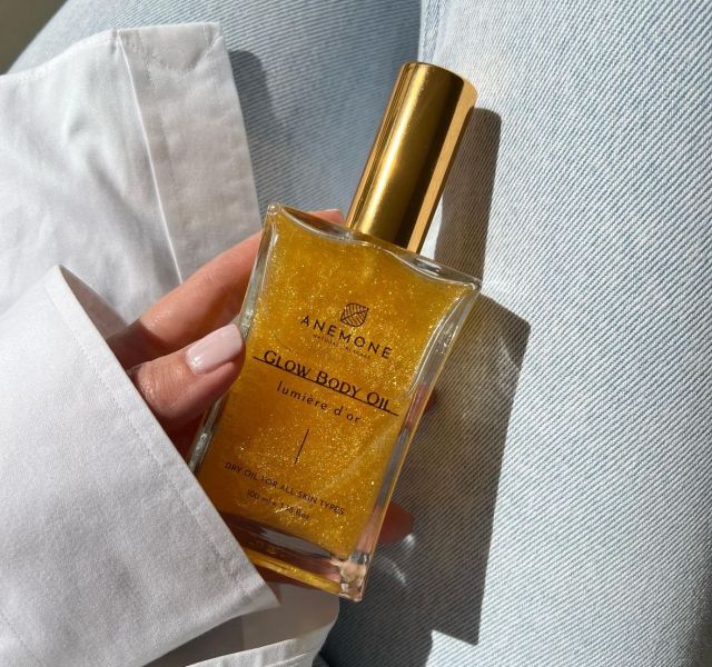 Glow Body Oil "Lumiere d'or" - Άρωμα Μπισκότα & Κανέλλα - 100ml